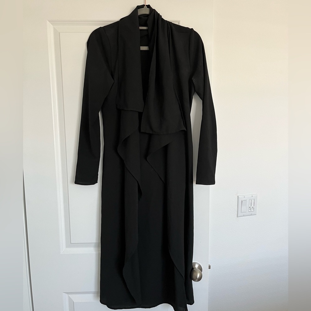 Elegant Black Long Sleeve coat/cardigan